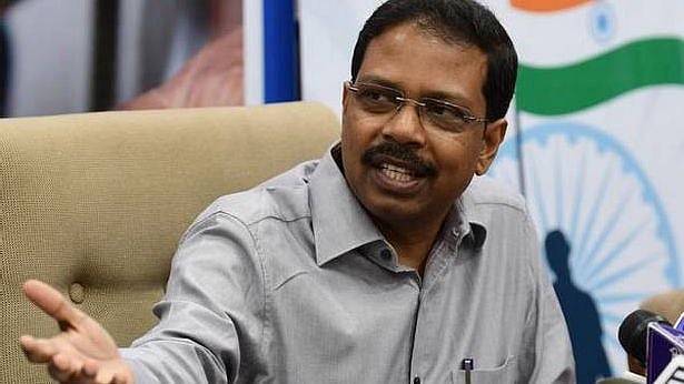 "வேளச்சேரியில் பைக்கில் இருந்த VVPAT இயந்திரத்தில் 15 வாக்குகள் பதிவு" - சத்யபிரதா சாகு அதிர்ச்சி தகவல்!