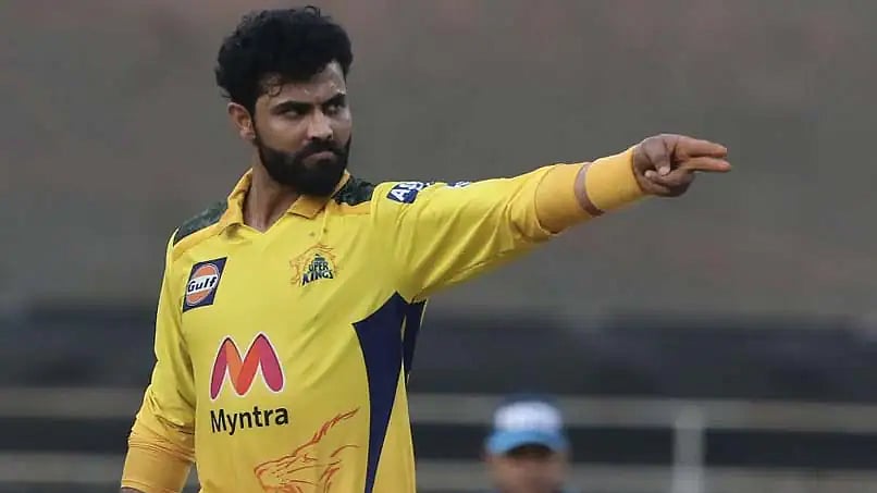 ஜடேஜாவிடம் தோற்ற பெங்களூர்... மீண்டும் முதலிடத்தில் சென்னை அணி! #IPL2021