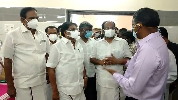 தீவிர தடுப்பு பணிகளில் தமிழக அமைச்சர்கள்... கொரோனா சிகிச்சை மற்றும் ஆக்சிஜன் இருப்பு குறித்து கள ஆய்வு!
