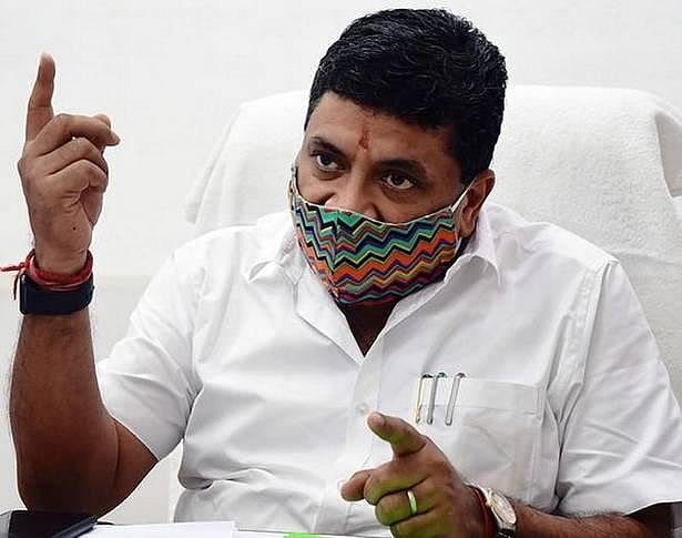 “கலால் வரி வருவாய் எங்கு  போனது? தமிழகத்தின் கடன் சுமை அதிகரிக்கக் காரணம் என்ன?” : நிதி அமைச்சர் பேட்டி!