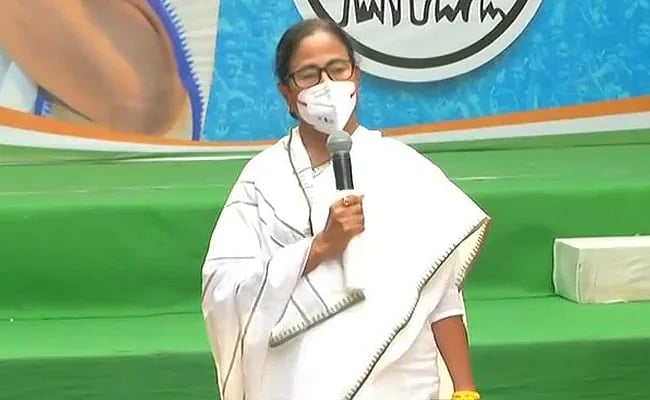 “நந்திகிராம் தொகுதி தேர்தல் அதிகாரியின் உயிருக்கு ஆபத்து!?” - மம்தா பானர்ஜி ‘பகீர்’ குற்றச்சாட்டு!