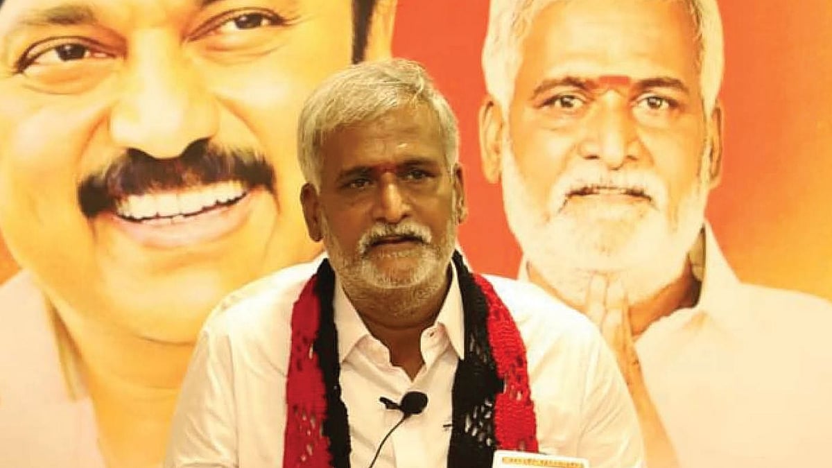 "கோயில் பணியாளர்களுக்கு ரூ.4000 உதவித்தொகை, மளிகை பொருட்கள் வழங்கப்படும்” - அமைச்சர் சேகர்பாபு அறிவிப்பு!