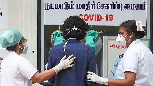 ஒரே நாளில் 31,759 பேர் டிஸ்சார்ஜ்; 8வது நாளாக குறையும் பாதிப்பு எண்ணிக்கை - தமிழகத்தின் கொரோனா அப்டேட்ஸ்!