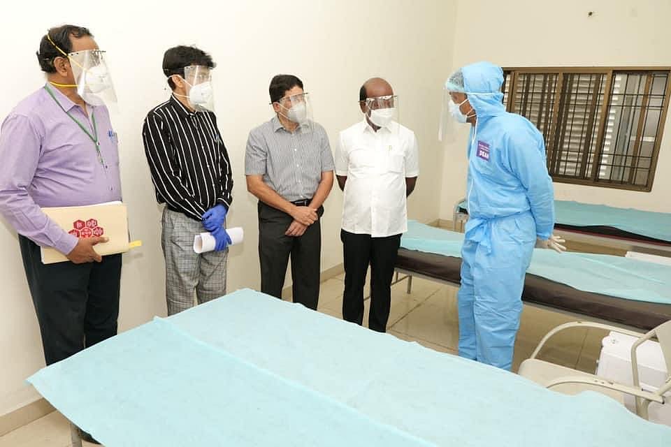 கோவிட் நோயாளிகளை ஆம்புலன்ஸில் காக்க வைப்பதை தவிர்க்க கூடுதல் படுக்கைகள் அமைப்பு- அமைச்சர் திறந்து வைப்பு!