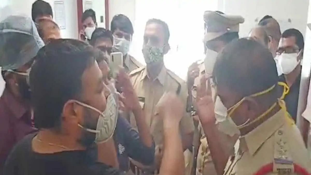 “ரூ.20 லட்சம் கொடுத்தால்தான் உடலை தருவோம்” : தனியார் மருத்துவமனை அராஜகம் - கொந்தளித்த உறவினர்கள் !