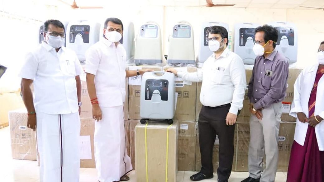 “கரூர் மாவட்டத்தில் யாருக்கு உணவு தேவைப்பட்டாலும் இந்த எண்களுக்கு அழையுங்கள்” : அமைச்சர் செந்தில்பாலாஜி