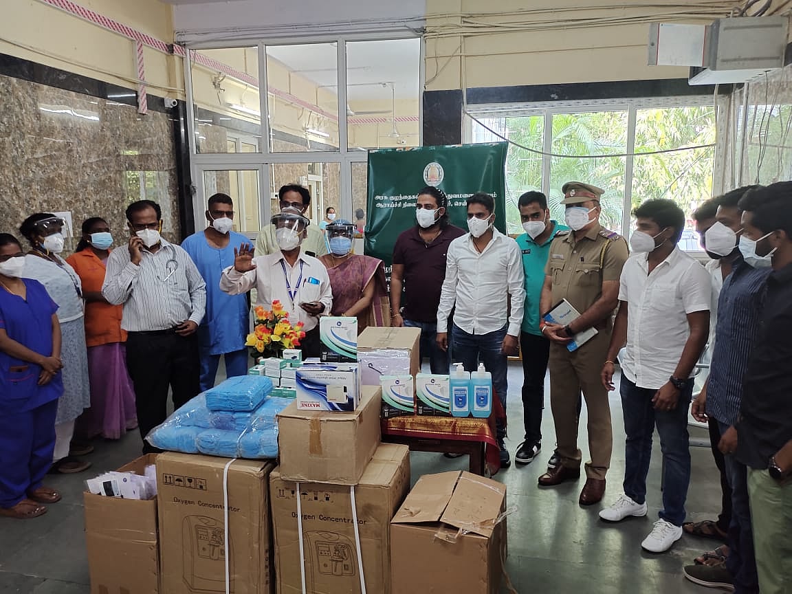 கொரோனா & ஊரடங்கால் பாதிக்கப்பட்டுள்ளீர்களா? வலைதளம் மூலம் உதவிக்கரம் நீட்ட முன்வந்த தமிழ்நாடு காவல்படை!