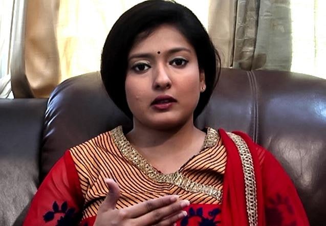 “உனக்கு மட்டும்தான் பெத்தவங்க இருக்காங்களா ?” - அண்ணாமலையில் கேவலமான செயலை விமர்சித்த காயத்ரி ரகுராம் !