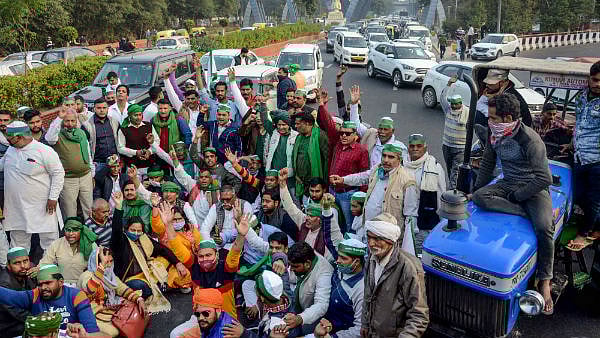 விவசாயிகளுக்கு ஆதரவாக ஒலிக்கும் போராட்டக் குரல்: ஜூன் 26ல் போராட்டம் அறிவித்தது அனைத்து தொழிற்சங்கங்கள்!