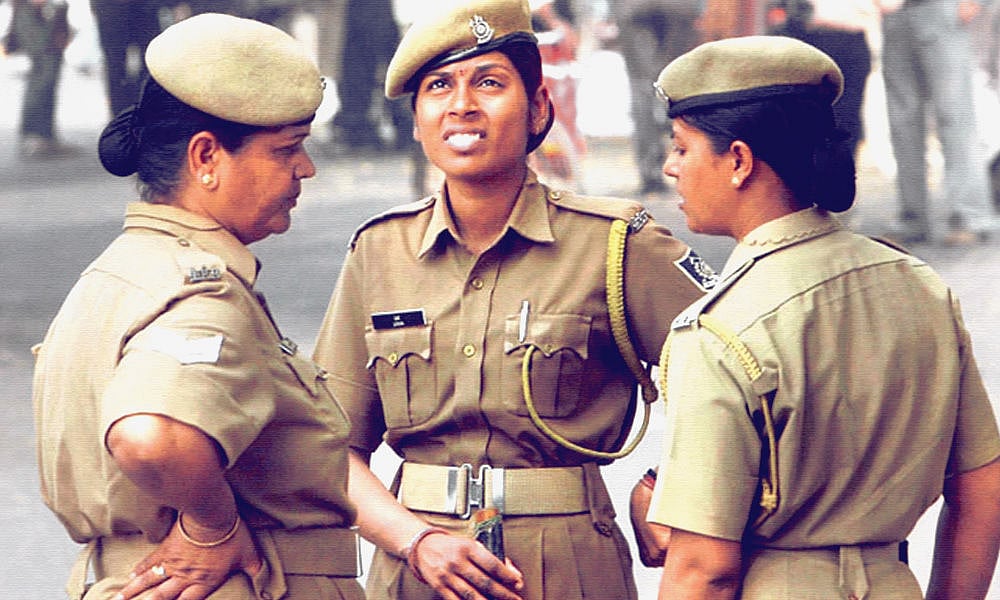 பெண் போலிஸுக்கு விலக்கு; ஆண் தாயான முதலமைச்சர் மு.க.ஸ்டாலின் - முன்னாள் பெண் காவலரின் உருக்கமான நன்றியுரை