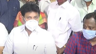 தமிழ்நாட்டில் பள்ளிகள் எப்போது திறக்கப்படும்? : அமைச்சர் அன்பில் மகேஷ் பொய்யாமொழி விளக்கம்!