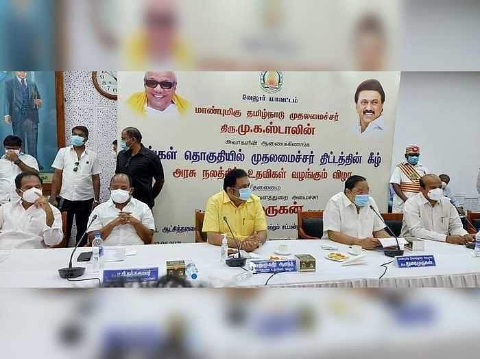 “முதலமைச்சர் மு.க.ஸ்டாலினின் உழைப்பைப் பார்த்து அசந்துவிடுகிறேன்” - அமைச்சர் துரைமுருகன் பேச்சு!