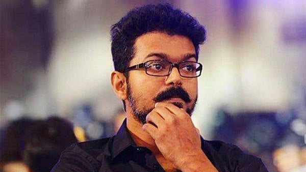 கதை பிடிக்காததால் இயக்குநர் வம்சியைத் தவிர்க்கும் நடிகர் விஜய்?