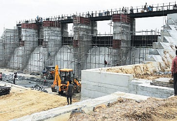 “அ.தி.மு.க ஆட்சியில் ரூ.60 கோடியில் கட்டப்பட்ட ஒரத்தூர் தடுப்பணையில் ஊழல் முறைகேடு”: விசாரணையில் அம்பலம்!