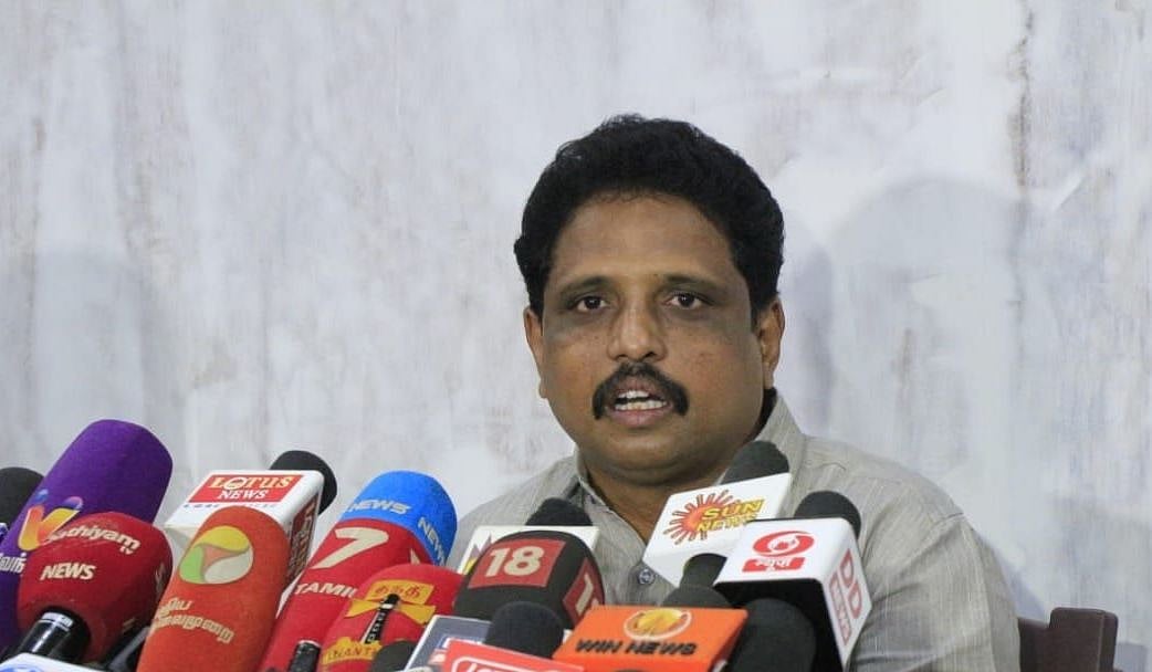 “தடுப்பூசியே கிடைக்கவில்லை.. அதற்குள் ‘நன்றி பிரதமர் அவர்களே’ என்ற போஸ்டர் எதற்கு?” : மதுரை MP ஆவேசம் !