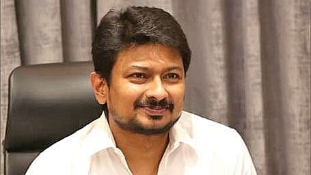 "கொரோனாவை ஒழித்த முதல் மாநிலமாக தமிழ்நாடு விளங்க மக்கள் ஒத்துழைக்க வேண்டும்” : உதயநிதி ஸ்டாலின் பேச்சு!