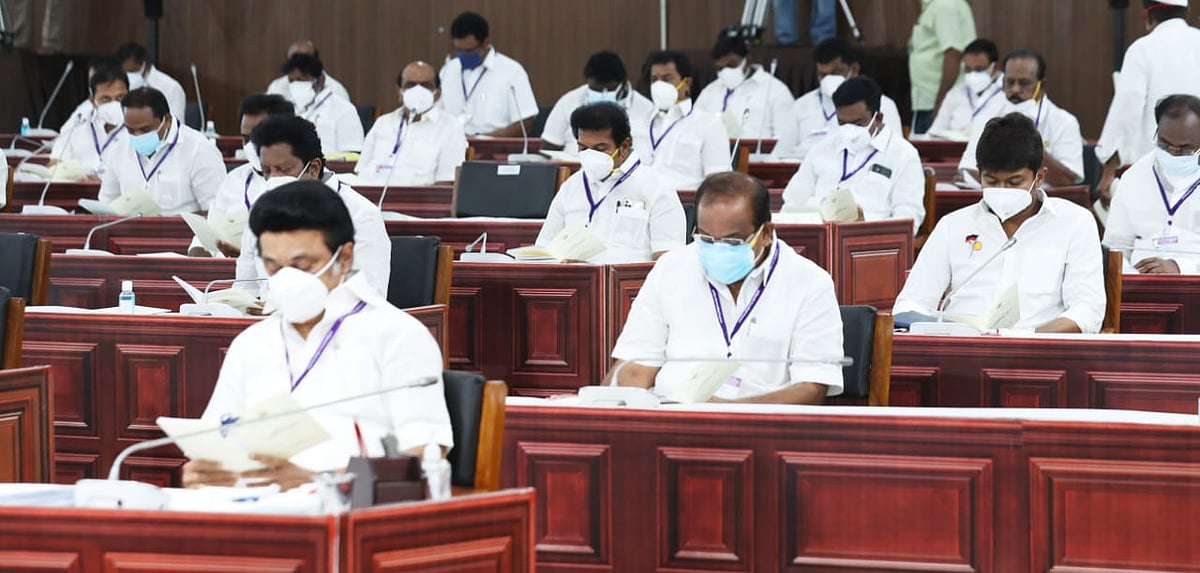 “ஆக்கப்பூர்வ தொடக்கத்தின் அறிகுறியாக அமைந்த ஆளுநர் உரை” : ‘தீக்கதிர்’ தலையங்கம் புகழாரம் !