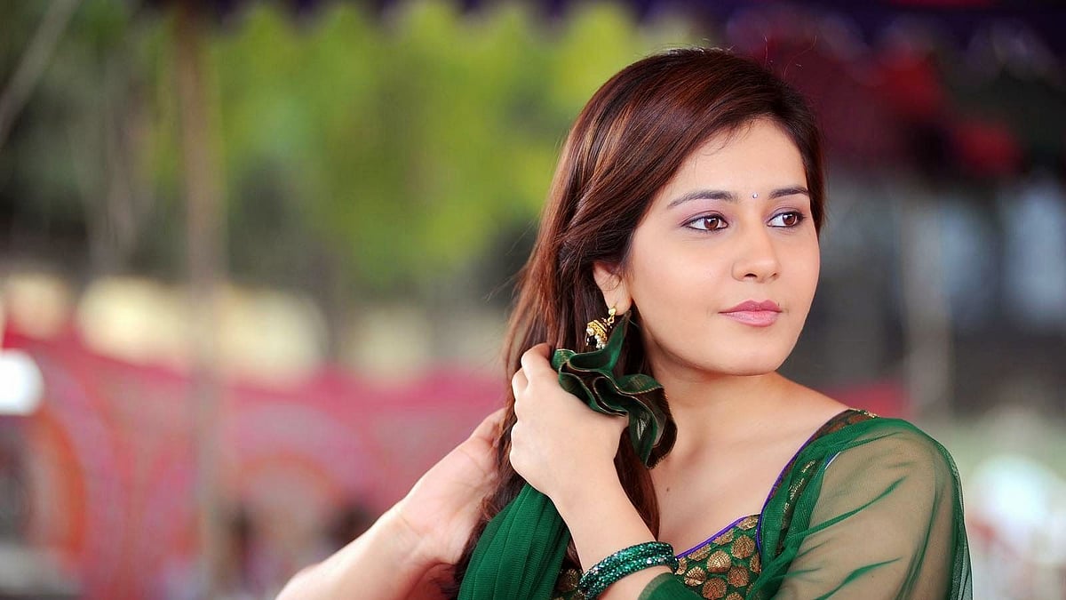 முன்னணி நாயகிகள் ஆச்சரியம்... நான்கு மொழிகளில் பிஸியான ராஷி கண்ணா!