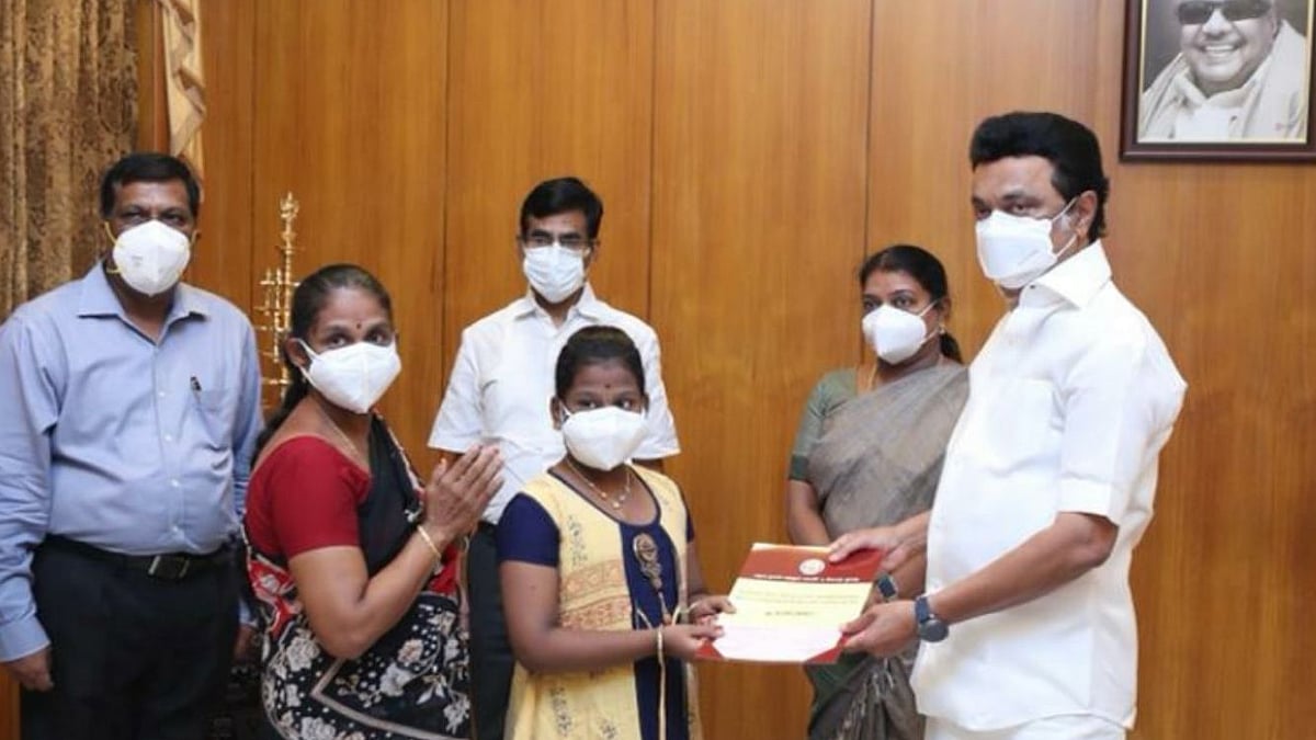 “தாயும் தந்தையுமாய் தி.மு.க அரசு காக்கும்” - பெற்றோரை இழந்த குழந்தைகளுக்கு உதவித்தொகை அளித்த முதலமைச்சர்!