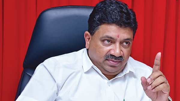 ஒவ்வொரு குடும்பத்தின் தலையிலும் 2.63 லட்ச ரூபாய் கடன் வைத்த எடப்பாடி அரசு - வெள்ளை அறிக்கையில் தகவல்!