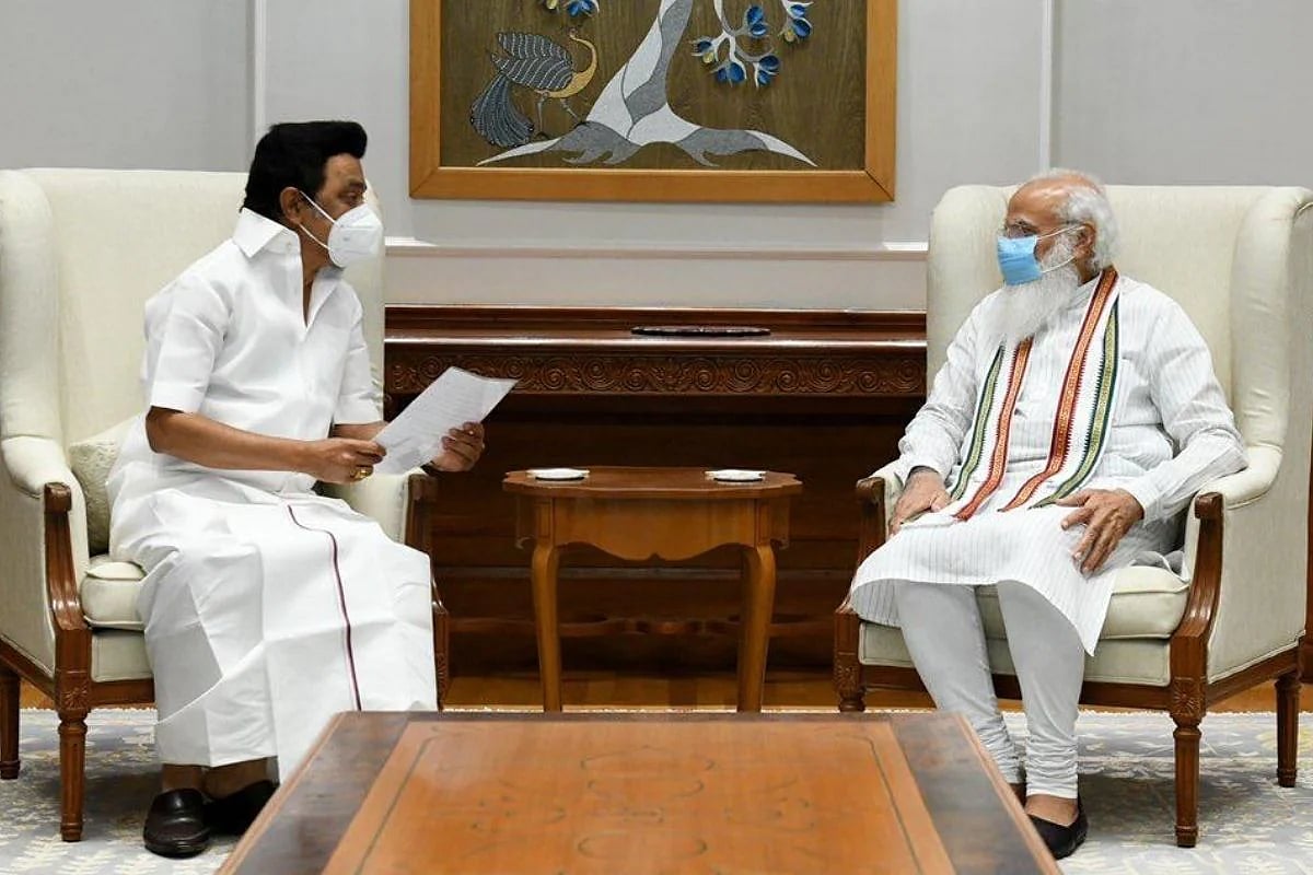 "புதுடெல்லியில் ஒலித்த உரிமைக்குரலும்! உறவின் நெகிழ்ச்சியும்!!" : பொன்.முத்துராமலிங்கம் புகழாரம்!