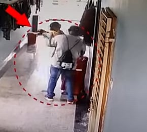 மனைவியை வெட்டிக் கொலை செய்த கணவன்... சூட்கேஸில் உடலை எடுத்து சென்று எரிப்பு... ஆந்திராவில் கொடூரம்!