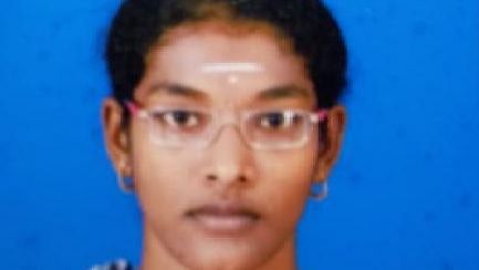 “நீட் வேண்டாம்.. என் மகளின் கனவை நனவாக்குங்கள்” - நீதியரசர் ராஜன் குழுவிற்கு ரிதுஸ்ரீயின் தந்தை கடிதம்!