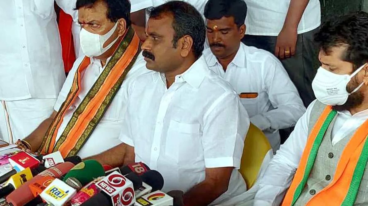 பெண்கள் விஷயத்தில் கூண்டோடு சிக்கிய பா.ஜ.க தலைவர்கள்.. 134 புகார்கள் குவிந்ததையடுத்து பதறிய சி.டி.ரவி!