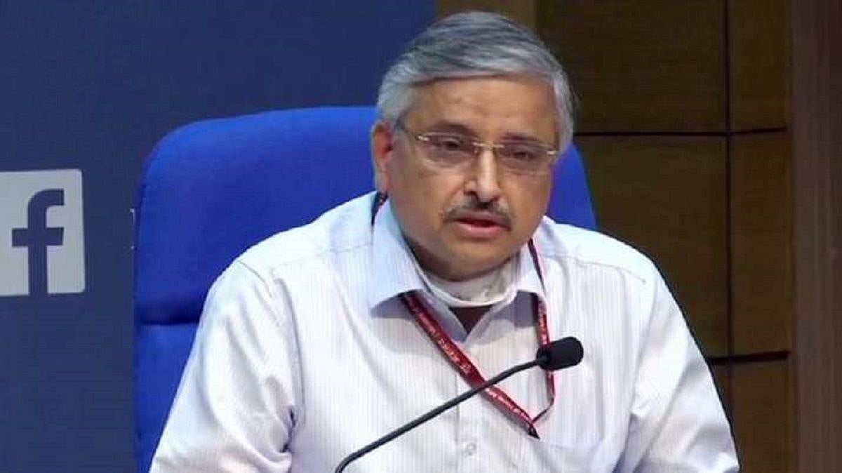 “3வது டோஸ் கொரோனா தடுப்பூசி போடவேண்டிய தேவை ஏற்படும்” : AIIMS இயக்குனர் அதிர்ச்சி தகவல்!