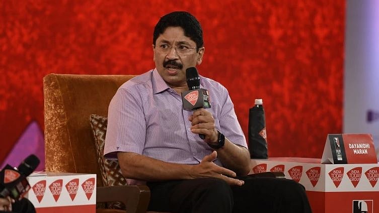 “உலக நாடுகளுக்கு வழங்குவதை விட தமிழகத்திற்கு குறைவான தடுப்பூசிகளே வழங்கப்படுகிறது” :  தயாநிதி மாறன் MP !