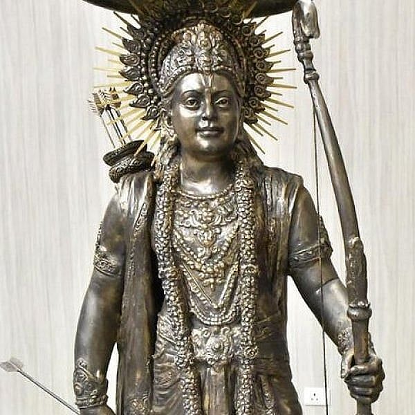 நெருங்கிய தேர்தல் ... குறைந்த செல்வாக்கு: சிலைகளை நிறுவி ஓட்டுவாங்க நினைக்கும் யோகி ஆதித்யநாத்!