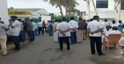 தேங்காய் குடோனில் கொட்டிக் கிடந்த ஆவணங்கள் -  M.R.விஜயபாஸ்கரை கையும் களவுமாக பிடித்த ரெய்டு பின்னணி?