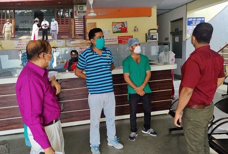 “ஆபரேஷன் தியேட்டர்களில் பீர் பாட்டில்கள்” : பா.ஜ.க ஆளும் மாநிலத்தில் அவலம்!