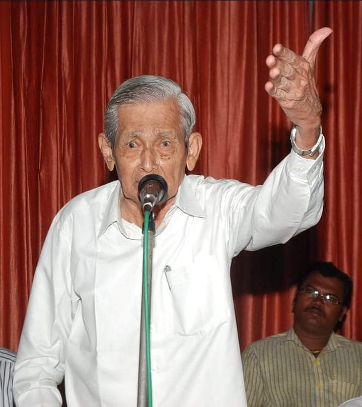 'தமிழ்நெறித் திருமணங்களை நடத்தியவர்-தமிழ்வழிக் கல்விக்கு பாடுபட்டவர்':தமிழ்க்கடல் இளங்குமரனார் காலமானார்!