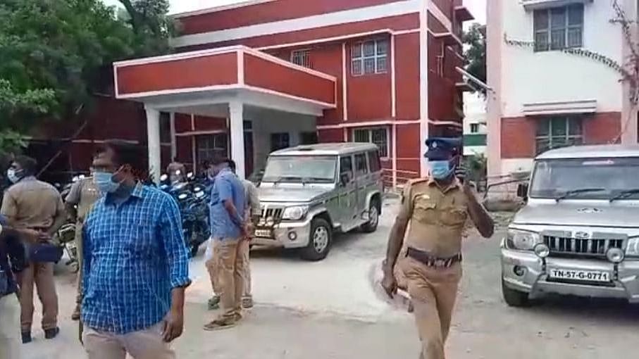 பழனியில் கேரள பெண் பாலியல் வன்கொடுமை வழக்கில் திடீர் திருப்பம்... விசாரணையில் வெளியான அதிர்ச்சி தகவல்!