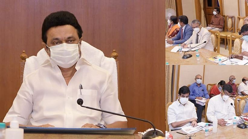 “அரசு ஊழியர்கள் வாரத்தில் 2 நாட்கள் கைத்தறி ஆடைகள் அணிவதை நடைமுறைப்படுத்தலாம்”: முதலமைச்சர் அறிவுறுத்தல்!