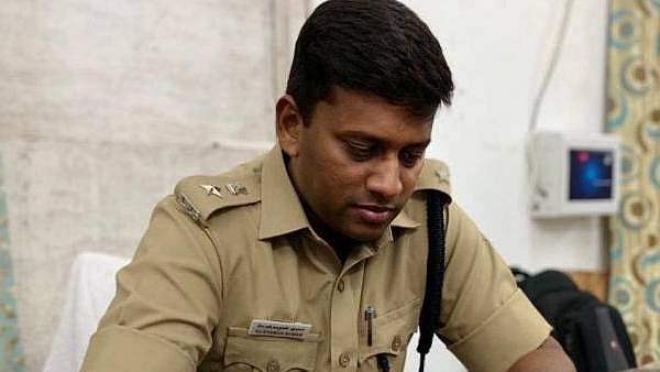 பாலியல் வன்கொடுமை செய்ய முயன்றவரை ‘தற்காப்புக்காக’ கொலை செய்த இளம்பெண்... விடுதலை செய்த எஸ்.பி!