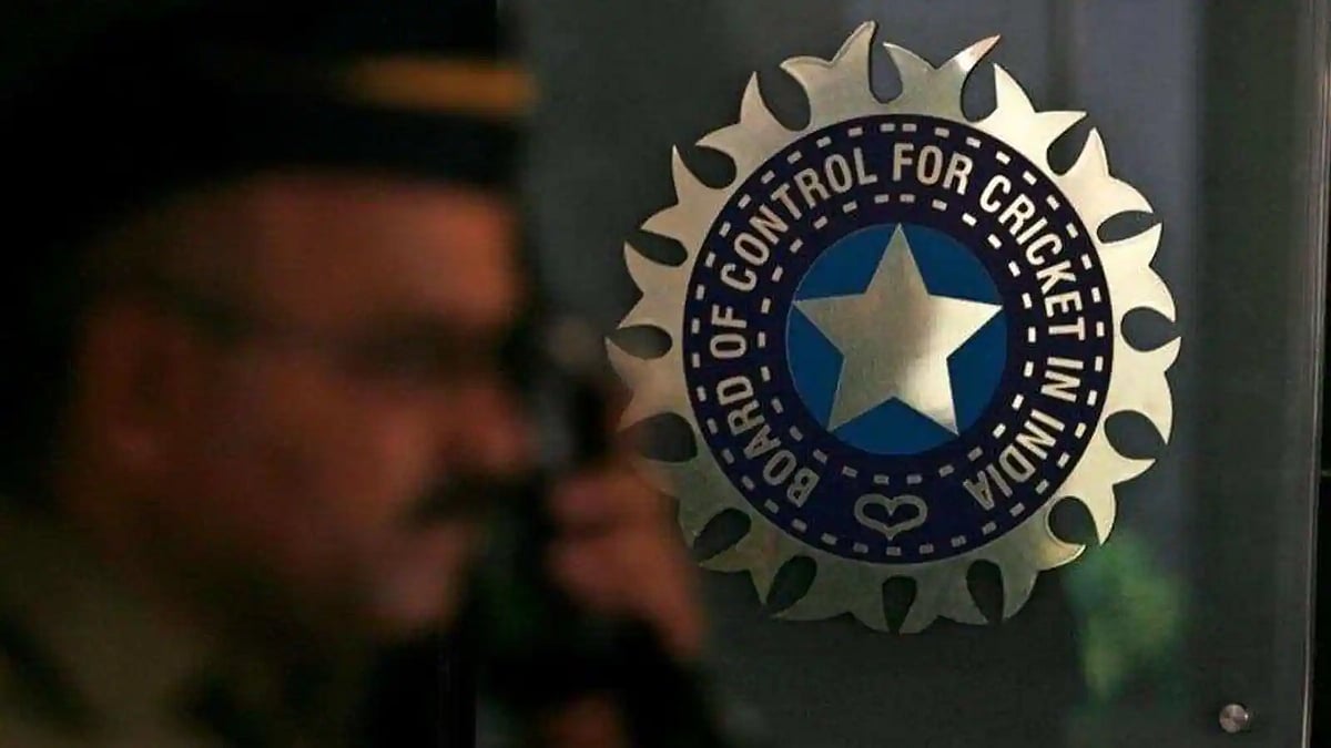 கொரோனா பாதிப்பை மறைத்த BCCI... இங்கிலாந்து தொடருக்கு பாதிப்பு ஏற்படுமா?