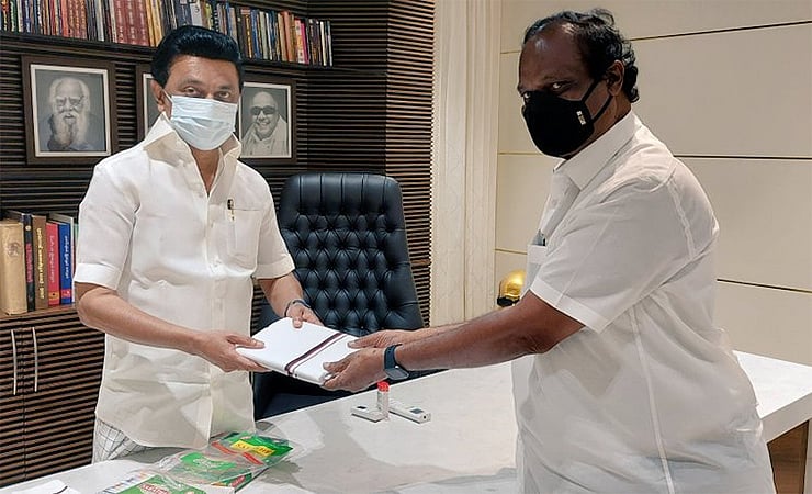 “தமிழ்நாடு பாடநூல் கழக தலைவராக திண்டுக்கல் ஐ.லியோனி நியமனம்” : முதலமைச்சர் மு.க.ஸ்டாலின் 
அறிவிப்பு!