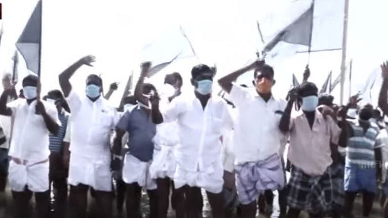 கடல் வளத்தை அழிக்கும் மோடி அரசின் தேசிய கடல் மீன்வள சட்ட மசோதா... தமிழ்நாட்டில் மீனவர்கள் போராட்டம்!