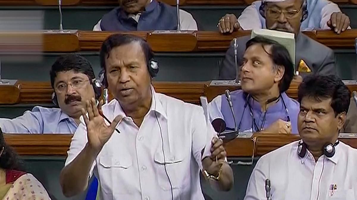 “IIT-ல் பிற்படுத்தப்பட்டோருக்கான  வாய்ப்புகள் முற்றிலுமாக மறுக்கப்பட்டுள்ளது ஏன்?” : TR.பாலு MP கேள்வி!