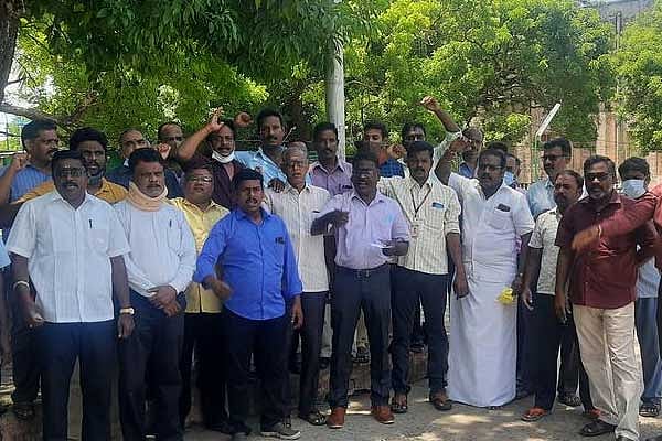 அ.தி.மு.க முன்னாள் அமைச்சர் சி.வி.சண்முகத்தின் பேச்சுக்கு வலுக்கும் எதிர்ப்பு.. ஊழியர்கள் போராட்டம்!