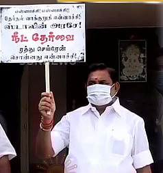 “மோடியின் வீட்டு வாசலில்தான் கொடி பிடிக்கவேண்டும்.. OPS - EPS நடத்தும் நயவஞ்சக நாடகங்கள்”: முரசொலி சாடல்!