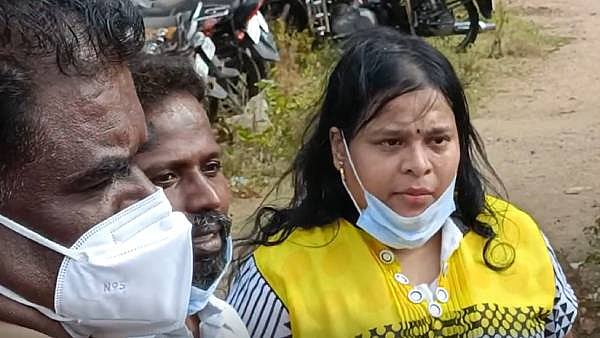 மேட்ரிமோனி மூலம் மோசடி... நகை பணத்தை அபேஸ் செய்த பெண்... கையும் களவுமாகப் பிடித்த திண்டுக்கல் இளைஞர்!