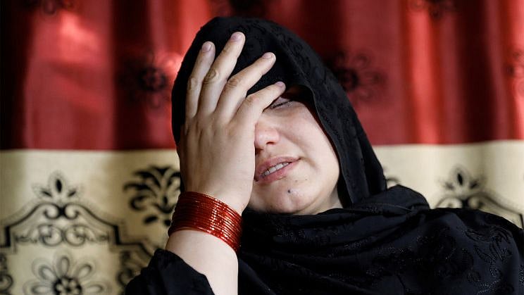 "பெண்களை கொன்று உடல்களை நாய்களுக்கு உணவாக வழங்குவார்கள்": தாலிபான்களால் கண்களை இழந்த பெண் அதிர்ச்சி தகவல்