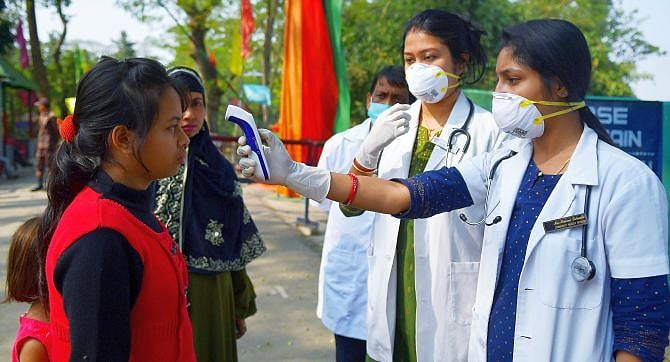 “2 டோஸ் தடுப்பூசி போட்டும் 40,000 பேருக்கு கொரோனா தொற்று” - கேரள அதிகாரி வெளியிட்ட அதிர்ச்சி தகவல்!