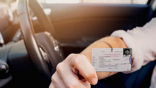 "அ.தி.மு.க ஆட்சியில் 13,260 போலி ஓட்டுநர் உரிமங்கள்" : RTI மூலம் வெளிச்சத்திற்கு வந்த 'பகீர்' உண்மை!