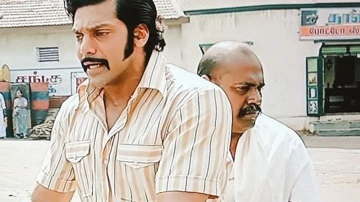 ”பாக்சிங்க விட இது ரத்த பூமி” - வாத்தியாரை அறிமுகம் செய்த கபிலன் : ஆர்யா - பசுபதி ட்வீட் படு வைரல்!