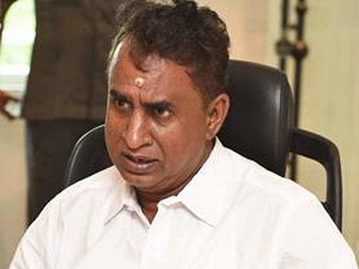 சிக்கும் அ.தி.மு.க முன்னாள் அமைச்சர் எஸ்.பி.வேலுமணி... 52 இடங்களில் லஞ்ச ஒழிப்புத்துறை சோதனை!