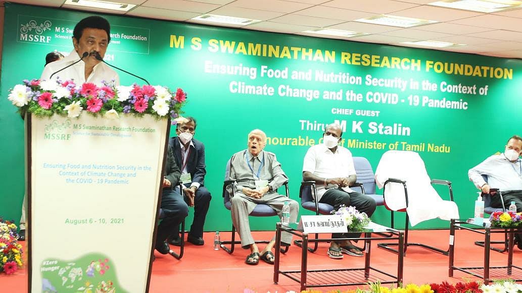 “காலநிலை மாறுபாடு மானுடத்தின் மிக முக்கியமான பிரச்சினை.. உரிய ஆலோசனை தாருங்கள்” : முதலமைச்சர் பேச்சு!